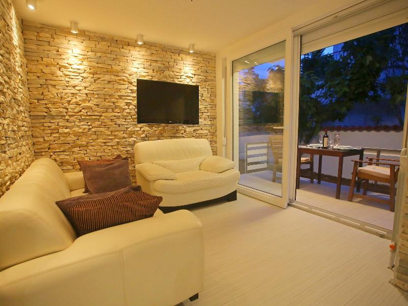 Apartments Lili ซาดาร์ ภายนอก รูปภาพ